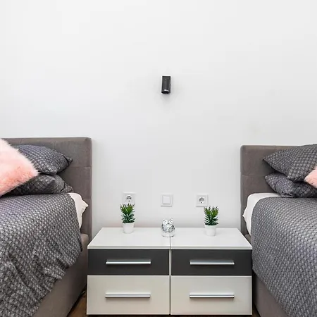 Cozy In Kaštel Novi